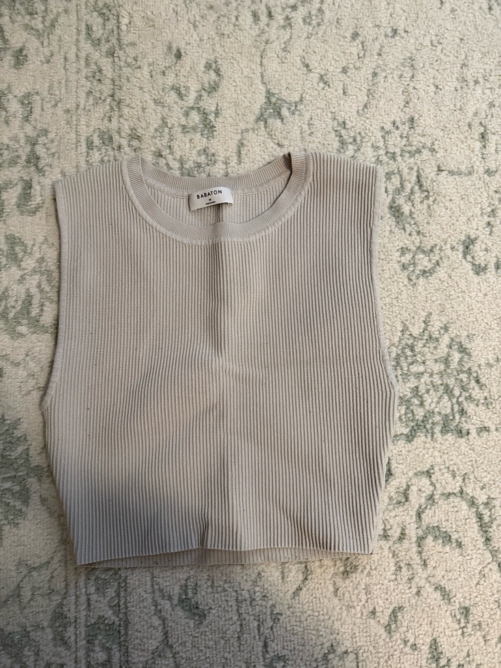 ARITZIA Babaton Ribbed Sleeveless Crop Top in Light Beige Size Medium